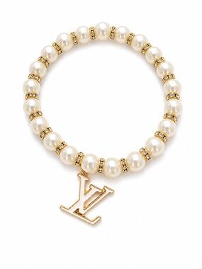 Handmade LV Pearl Bead Bracelet with Gold LV Charm